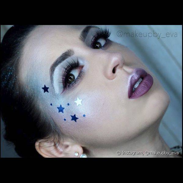 Para criar a maquiagem de Carnaval com estrelas, tamb?m vale combinar a cor da sombra (Foto: Instagram @makeupby_eva)